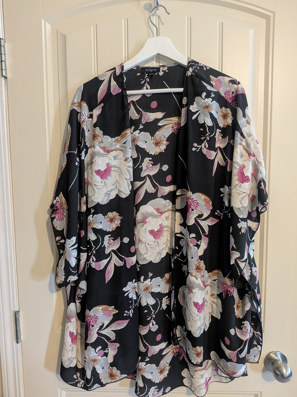 4/$45 - Black, Pink, Cream Floral Kimono Cover-Up Layering Piece